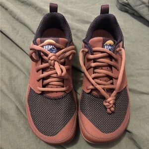 Lems wide toe box unisex shoes.